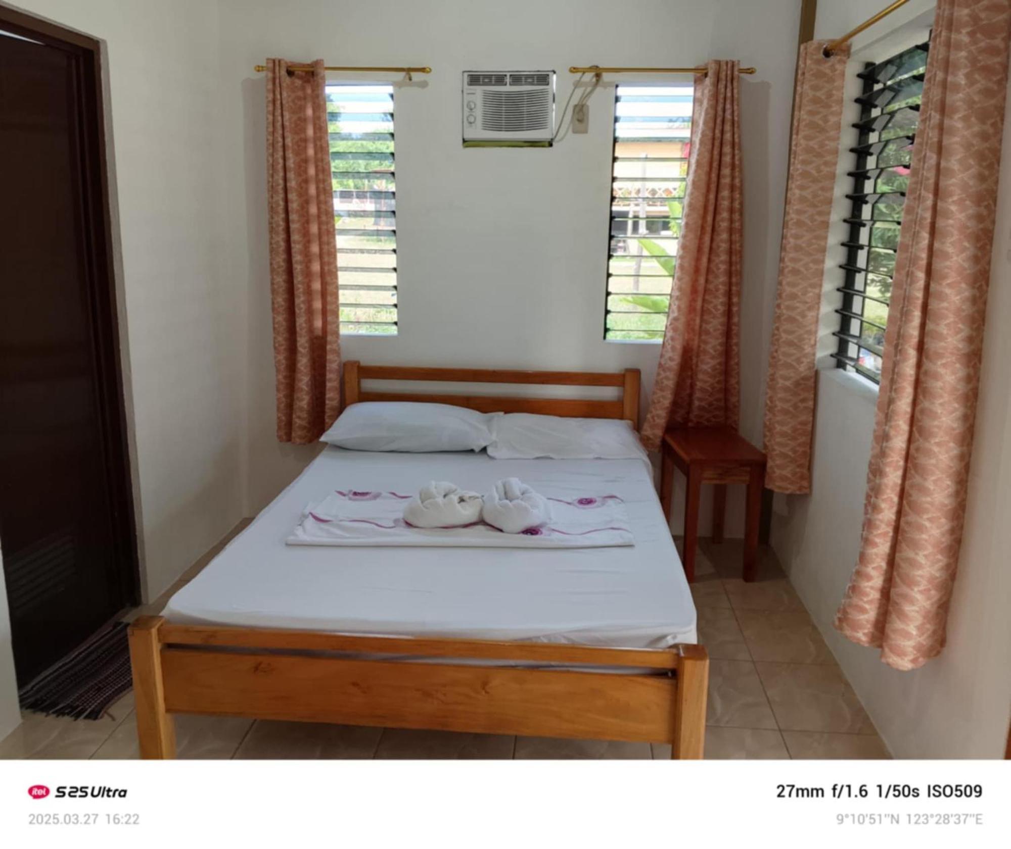 Casa Apartment, , Pool And Restaurant Siquijor